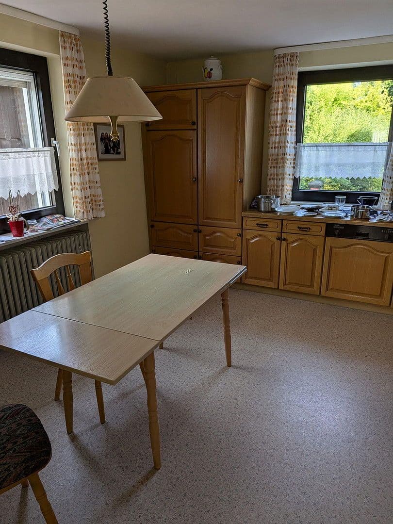 Prodej domu 146 m², pozemek 660 m², Egerer Straße 51, Valdsasy, Bavorsko Prodej domu 146 m², pozemek 660 m², Egerer Straße 51, Valdsasy, Bavorsko