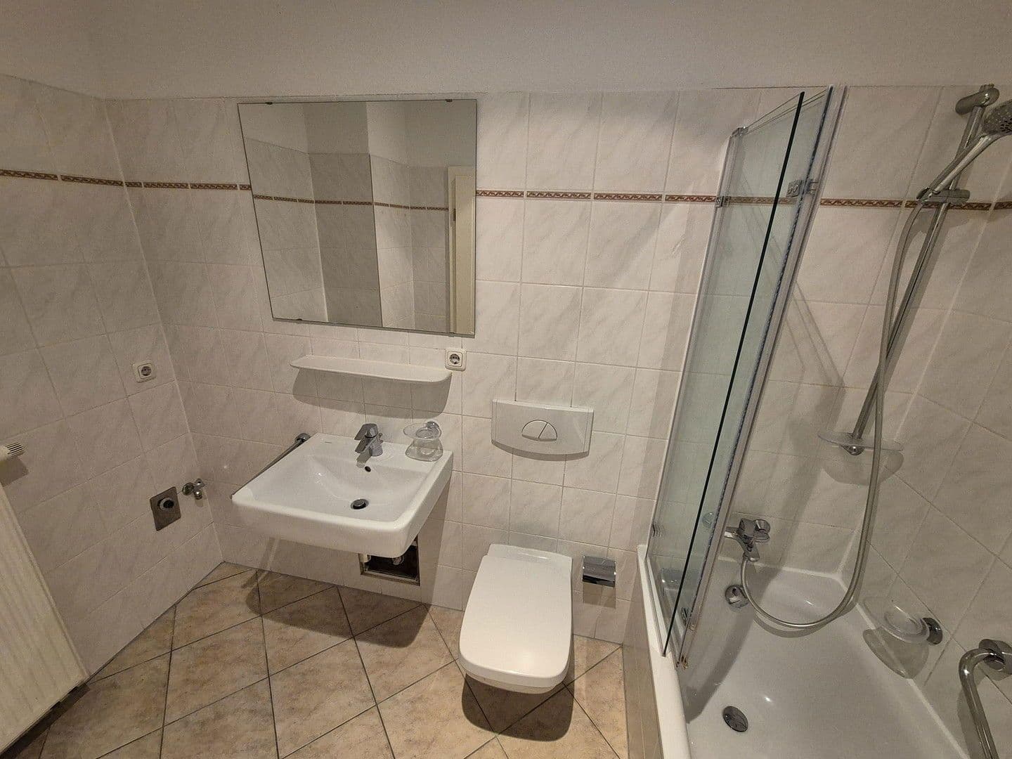 Pronájem bytu 1+kk 51 m², Blücherstrasse 7, Leipzig, Sasko Pronájem bytu 1+kk 51 m², Blücherstrasse 7, Leipzig, Sasko