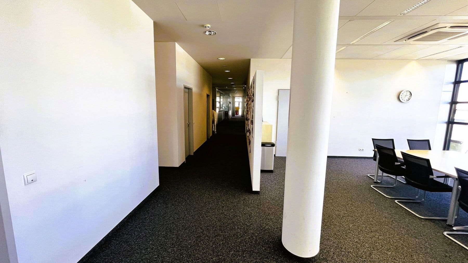Pronájem kanceláře 650 m², Ismaning, Bavorsko Pronájem kanceláře 650 m², Ismaning, Bavorsko