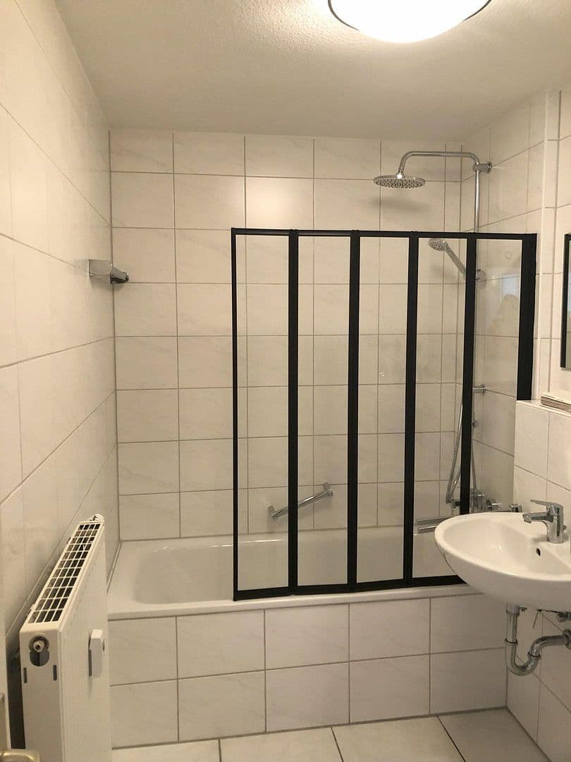 Pronájem bytu 1+1 37 m², Adelheidstraße 28a, Nürnberg, Bavorsko Pronájem bytu 1+1 37 m², Adelheidstraße 28a, Nürnberg, Bavorsko