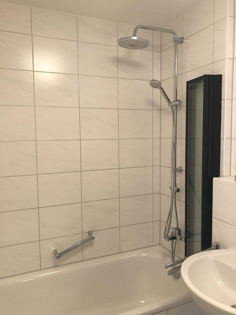 Pronájem bytu 1+1 37 m², Adelheidstraße 28a, Nürnberg, Bavorsko Pronájem bytu 1+1 37 m², Adelheidstraße 28a, Nürnberg, Bavorsko