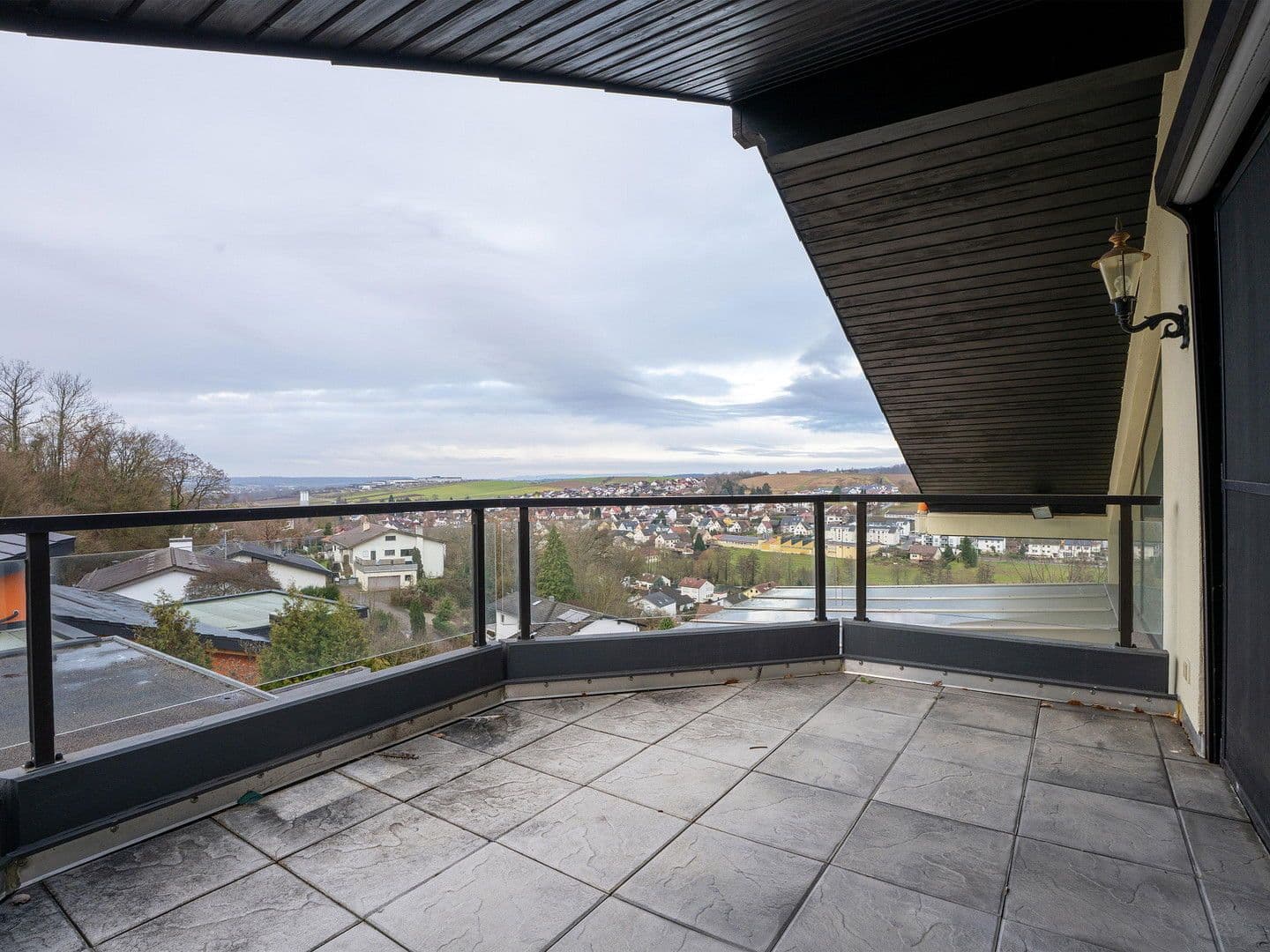 Prodej domu 332 m², pozemek 637 m², Untergruppenbach, Bádensko-Württembersko Prodej domu 332 m², pozemek 637 m², Untergruppenbach, Bádensko-Württembersko