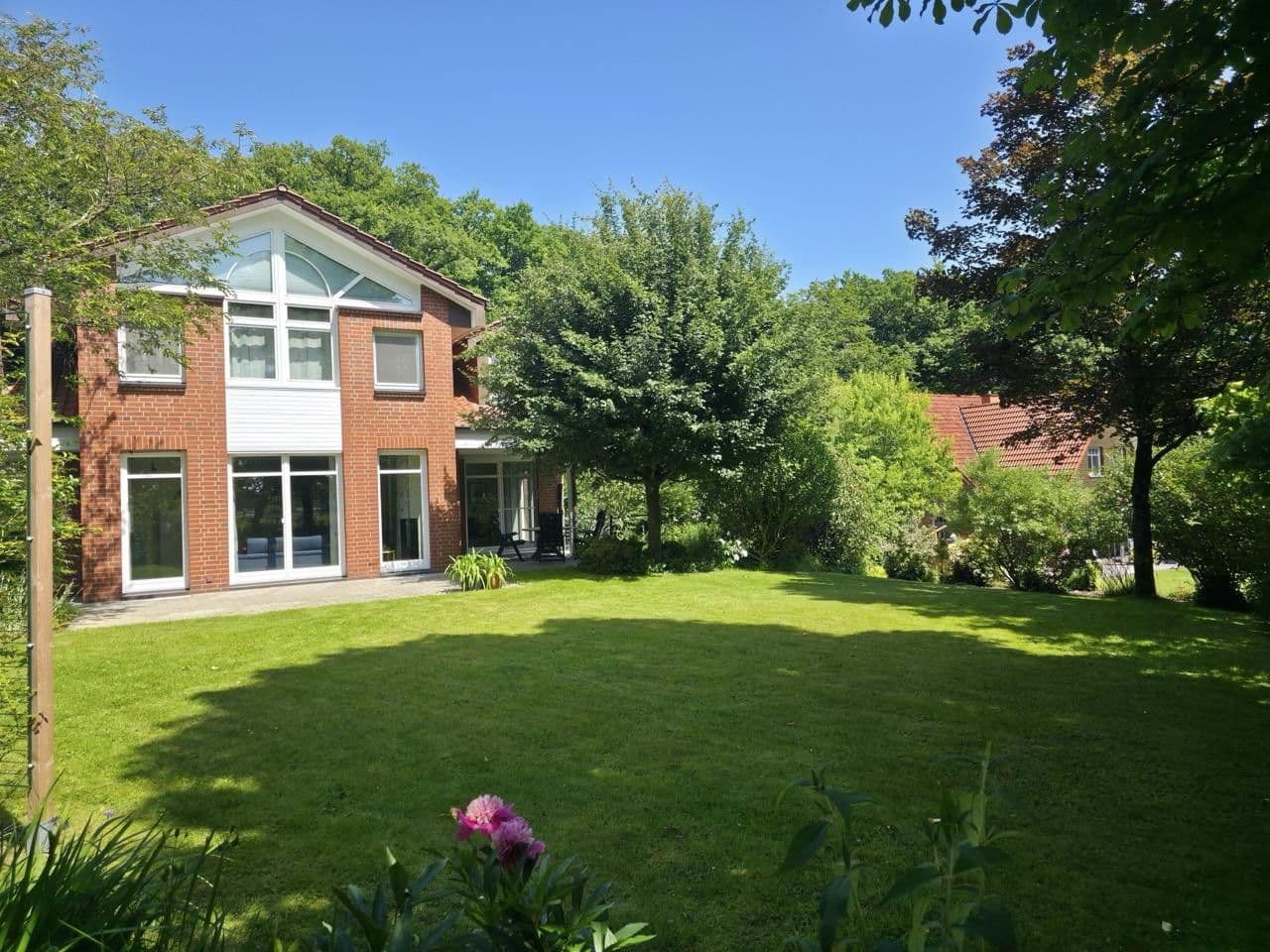 Prodej domu 187 m², pozemek 1.810 m², Jesteburg, Dolní Sasko Prodej domu 187 m², pozemek 1.810 m², Jesteburg, Dolní Sasko