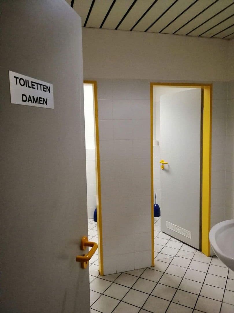 Pronájem nebytového prostoru 279 m², Bahnhofstraße 7, Zeil am Main, Bavorsko Pronájem nebytového prostoru 279 m², Bahnhofstraße 7, Zeil am Main, Bavorsko