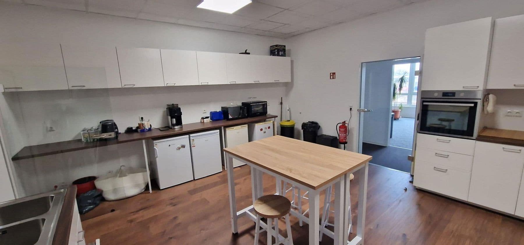 Pronájem kanceláře 350 m², Dr.-Hans-Lebach-Str. 2, Erkner, Braniborsko Pronájem kanceláře 350 m², Dr.-Hans-Lebach-Str. 2, Erkner, Braniborsko