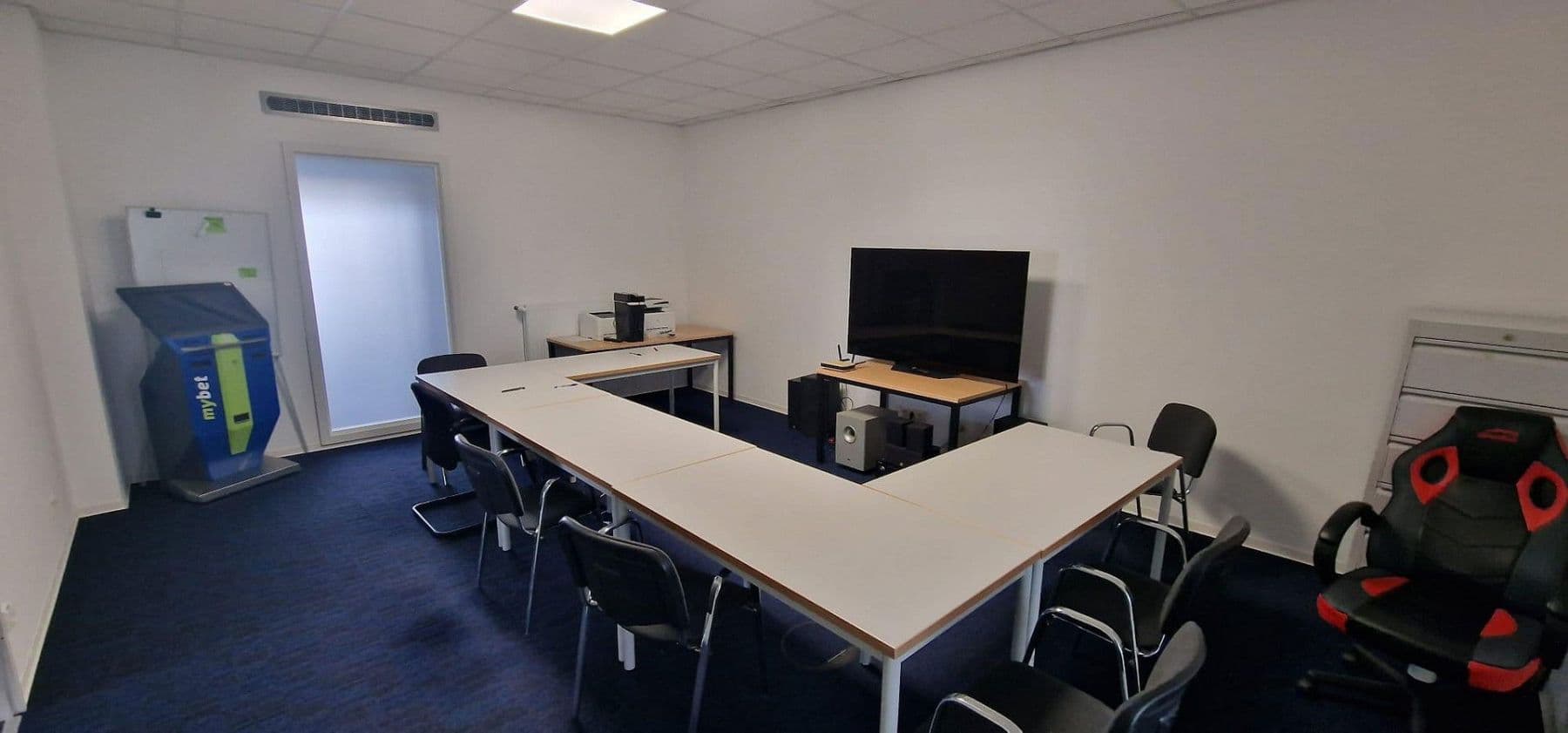 Pronájem kanceláře 350 m², Dr.-Hans-Lebach-Str. 2, Erkner, Braniborsko Pronájem kanceláře 350 m², Dr.-Hans-Lebach-Str. 2, Erkner, Braniborsko