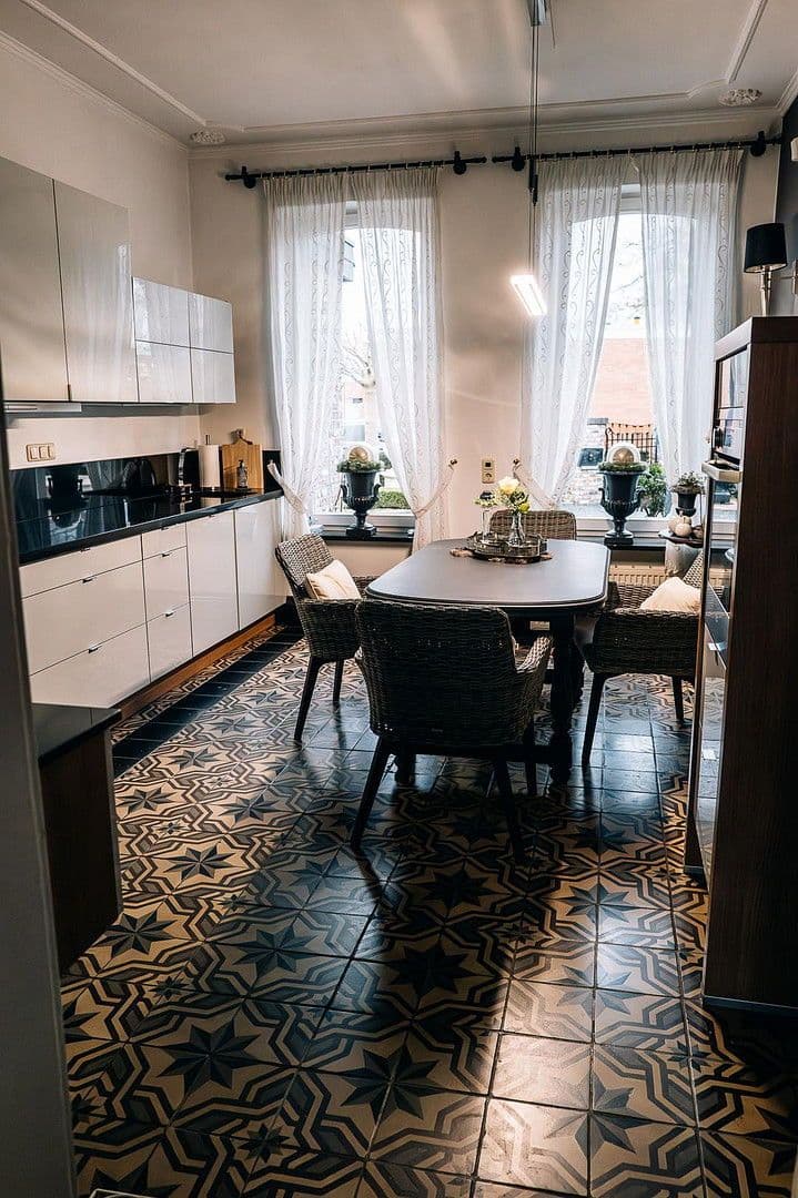 Prodej domu 220 m², pozemek 1.251 m², Heinsberg, Severní Porýní-Vestfálsko Prodej domu 220 m², pozemek 1.251 m², Heinsberg, Severní Porýní-Vestfálsko