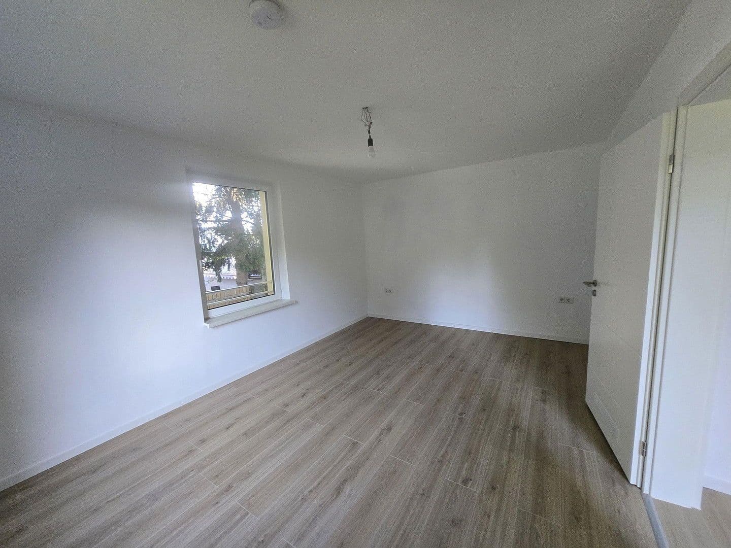Pronájem bytu 2+1 38 m², Orffstraße, Nürnberg, Bavorsko Pronájem bytu 2+1 38 m², Orffstraße, Nürnberg, Bavorsko