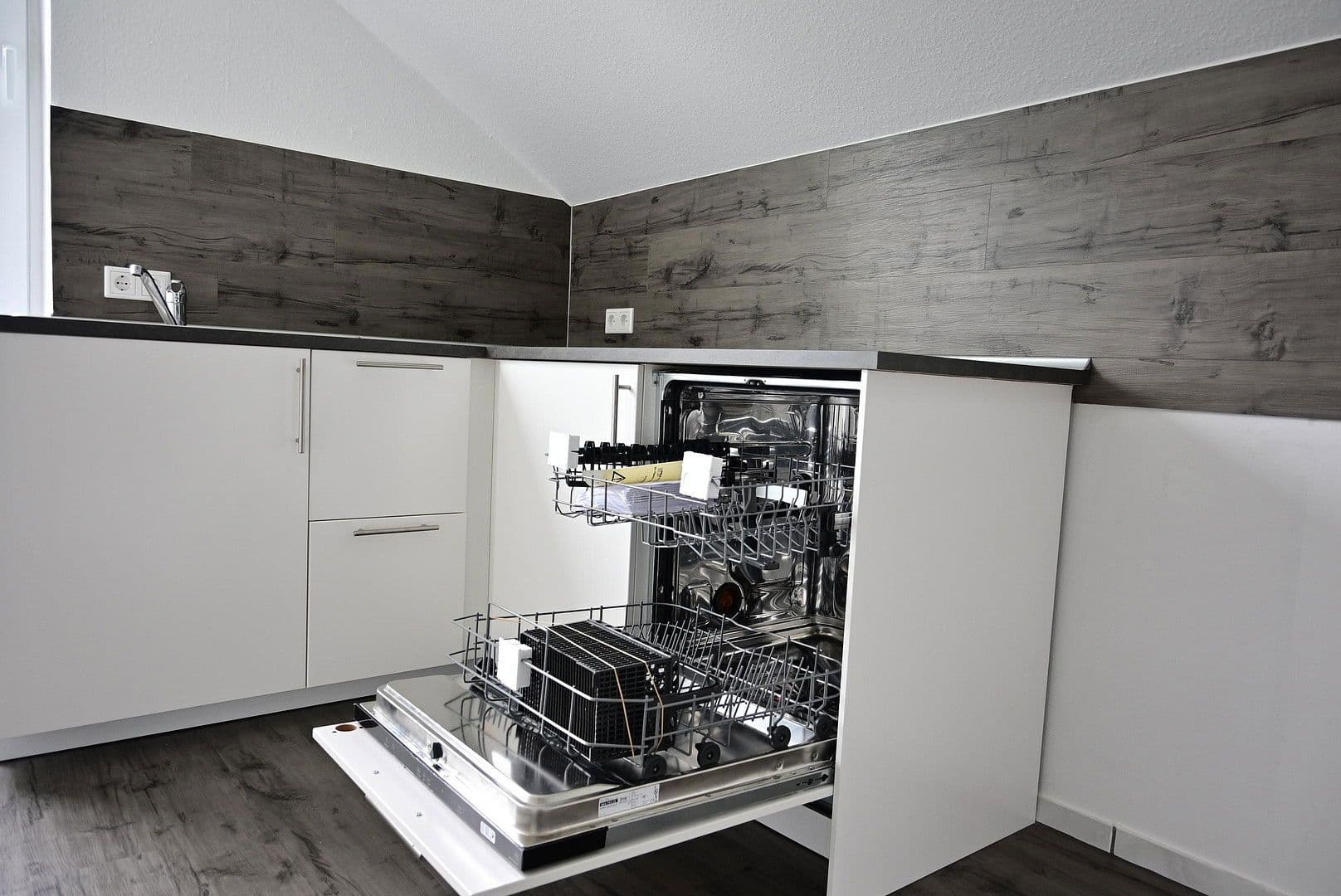 Pronájem bytu 2+1 59 m², Bielefeld, Severní Porýní-Vestfálsko Pronájem bytu 2+1 59 m², Bielefeld, Severní Porýní-Vestfálsko