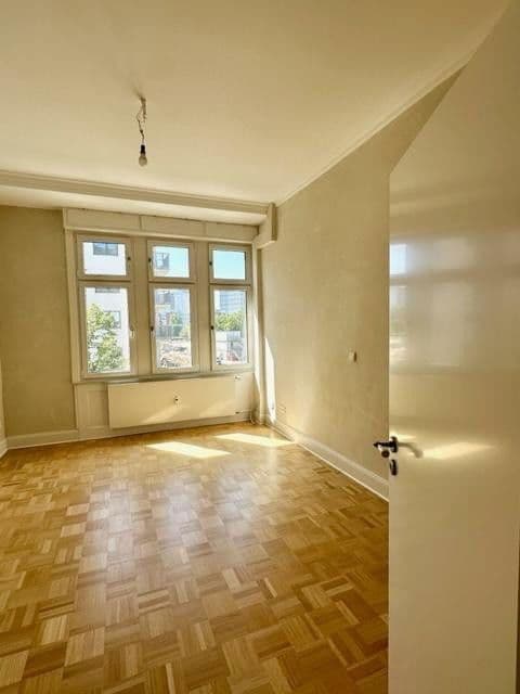 Prodej bytu 5+1 138 m², Frankfurt, Hessen Prodej bytu 5+1 138 m², Frankfurt, Hessen