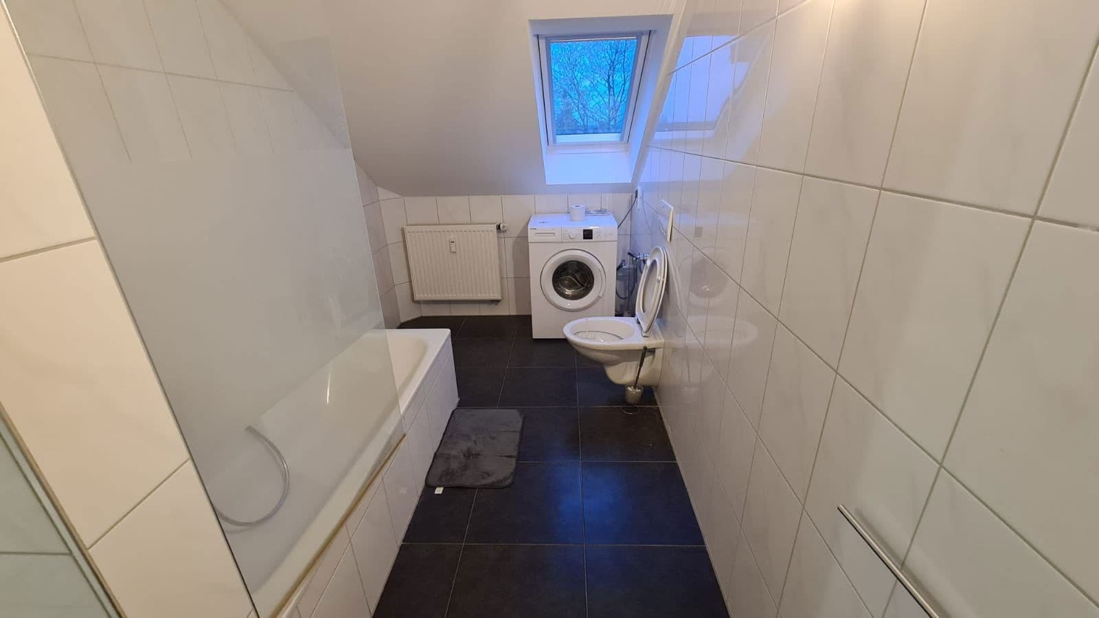 Pronájem bytu 4+1 80 m², Reinschmiedstraße, Vohburg an der Donau, Bavorsko Pronájem bytu 4+1 80 m², Reinschmiedstraße, Vohburg an der Donau, Bavorsko