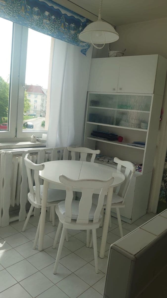 Pronájem bytu 2+1 57 m², Fibichova, Karlovy Vary, Karlovarský kraj Pronájem bytu 2+1 57 m², Fibichova, Karlovy Vary, Karlovarský kraj
