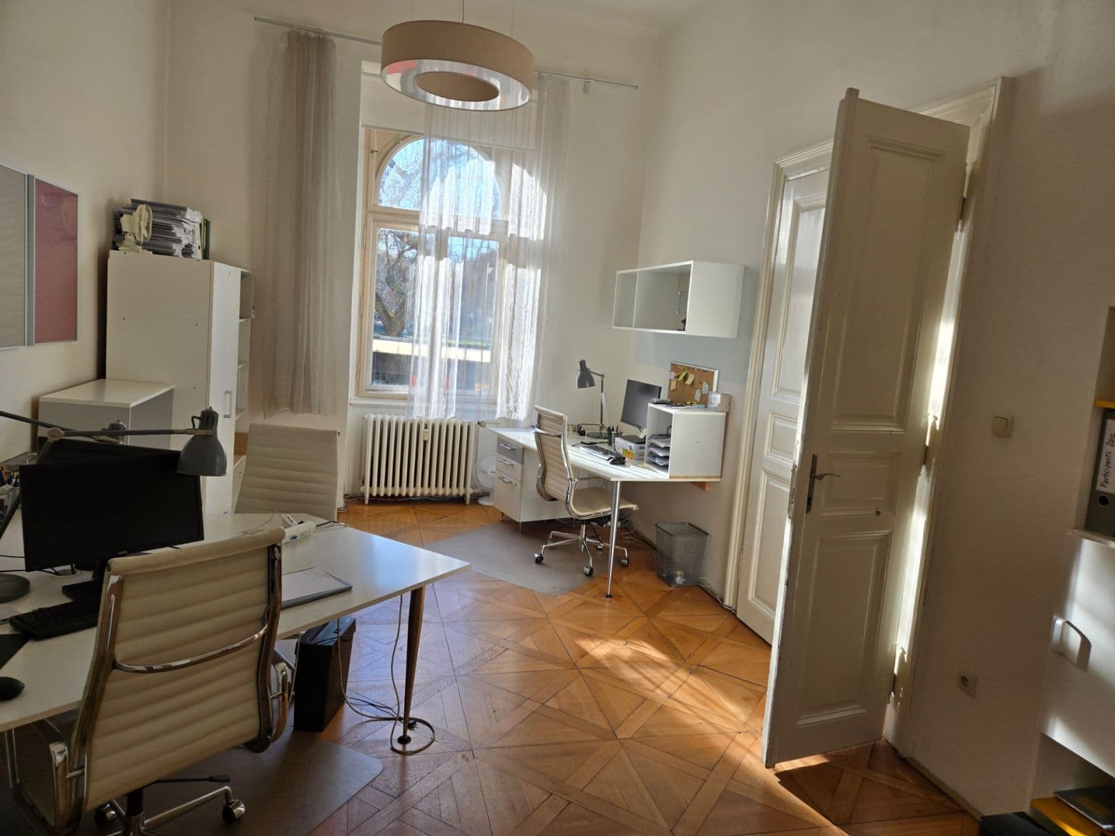 Pronájem kanceláře 80 m², Bolzanova, Praha, Praha Pronájem kanceláře 80 m², Bolzanova, Praha, Praha