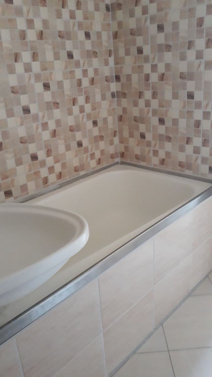 Pronájem bytu 2+kk 40 m², Přístavní, Praha, Praha Pronájem bytu 2+kk 40 m², Přístavní, Praha, Praha