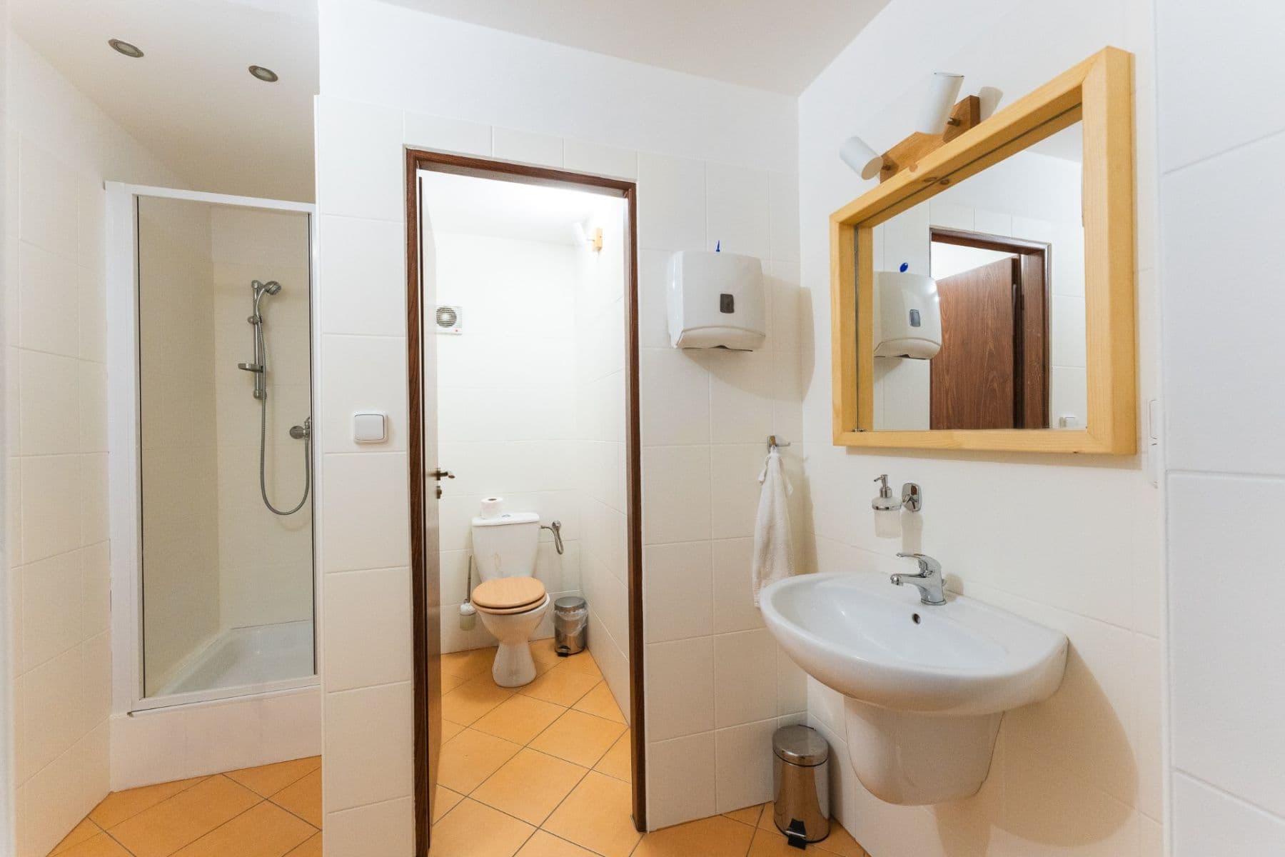 Pronájem kanceláře 58 m², náměstí Svobody, Frýdek-Místek, Moravskoslezský kraj Pronájem kanceláře 58 m², náměstí Svobody, Frýdek-Místek, Moravskoslezský kraj