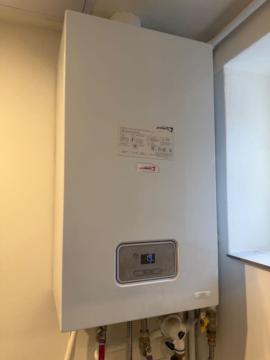 Prodej bytu 3+1 60 m², Veltrusy, Středočeský kraj Prodej bytu 3+1 60 m², Veltrusy, Středočeský kraj