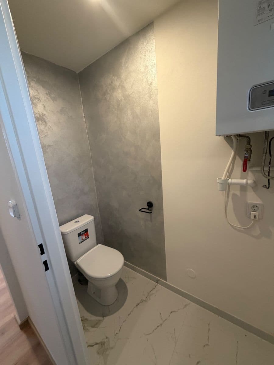 Prodej bytu 3+1 60 m², Veltrusy, Středočeský kraj Prodej bytu 3+1 60 m², Veltrusy, Středočeský kraj