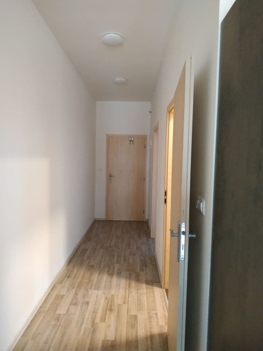 Pronájem bytu 2+kk 68 m², Týnec nad Sázavou, Středočeský kraj Pronájem bytu 2+kk 68 m², Týnec nad Sázavou, Středočeský kraj