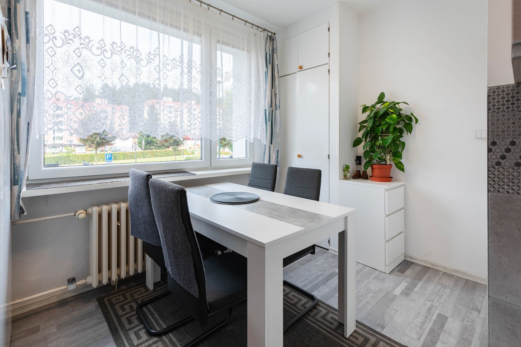 Prodej bytu 3+1 82 m², Poštovní, Desná, Liberecký kraj Prodej bytu 3+1 82 m², Poštovní, Desná, Liberecký kraj