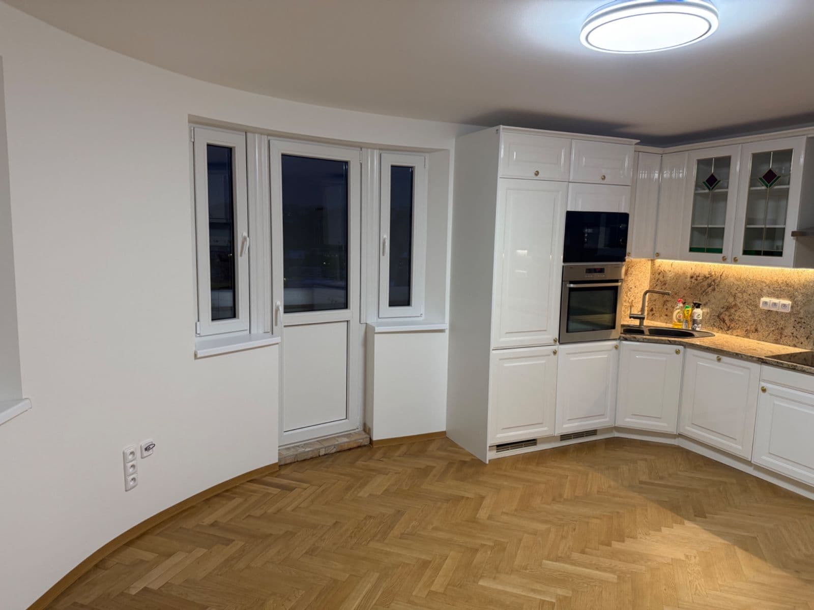 Pronájem bytu 2+kk 45 m², Michelská, Praha, Praha Pronájem bytu 2+kk 45 m², Michelská, Praha, Praha
