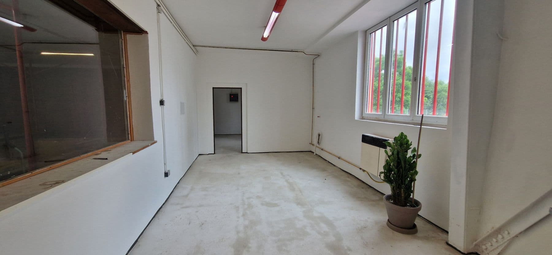 Pronájem nebytového prostoru 500 m², Kájovská, Kájov, Jihočeský kraj Pronájem nebytového prostoru 500 m², Kájovská, Kájov, Jihočeský kraj