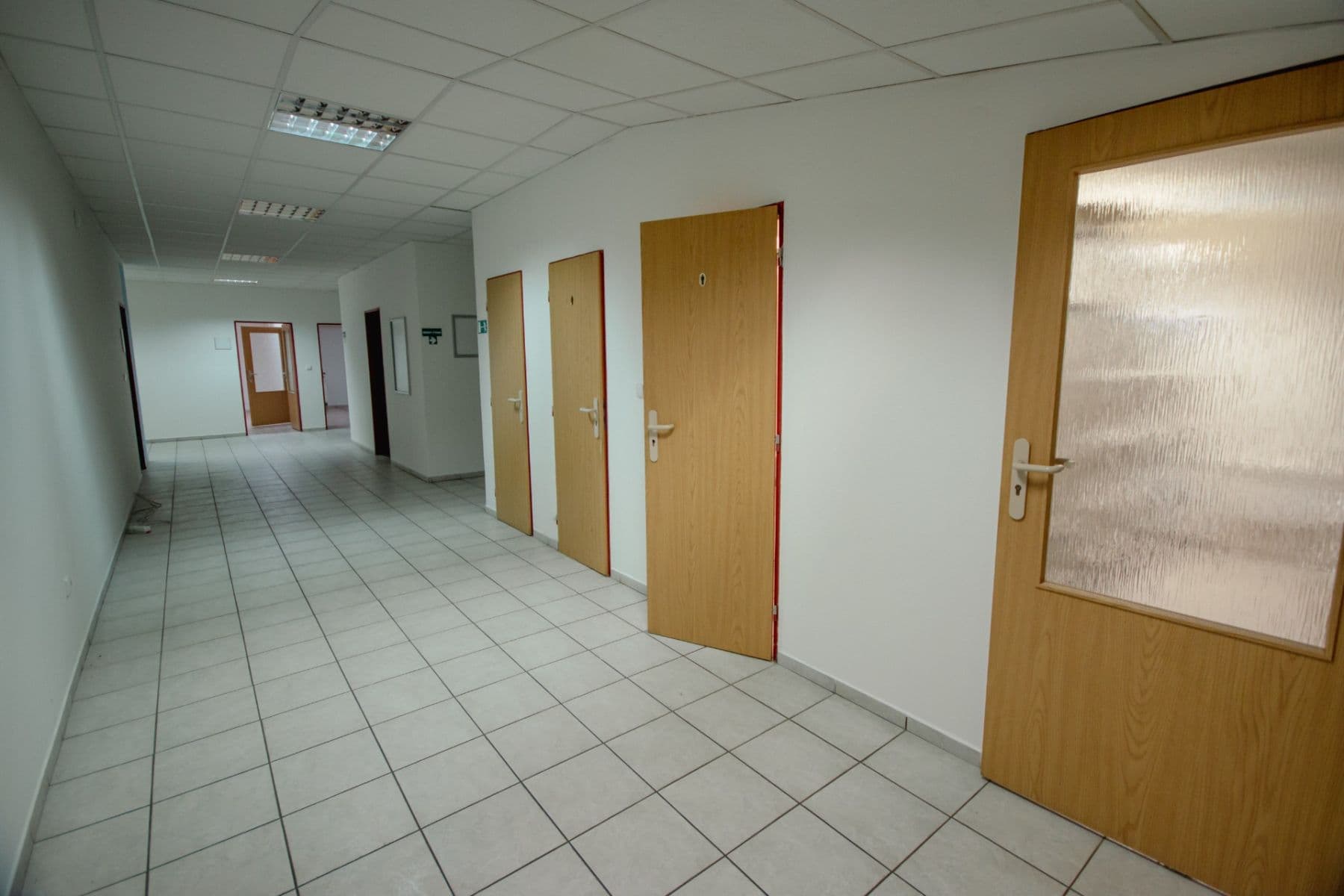 Pronájem nebytového prostoru 1.855 m², Dělostřelecká, Příbram, Středočeský kraj Pronájem nebytového prostoru 1.855 m², Dělostřelecká, Příbram, Středočeský kraj