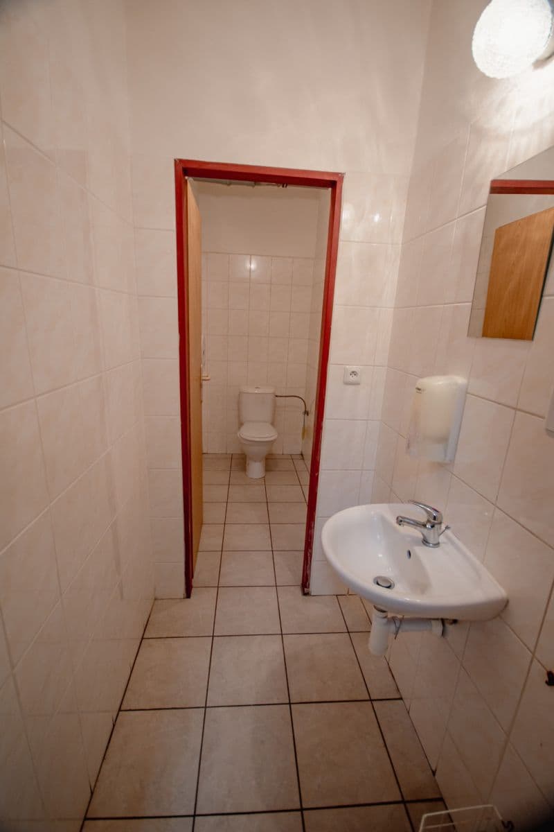 Pronájem nebytového prostoru 1.855 m², Dělostřelecká, Příbram, Středočeský kraj Pronájem nebytového prostoru 1.855 m², Dělostřelecká, Příbram, Středočeský kraj