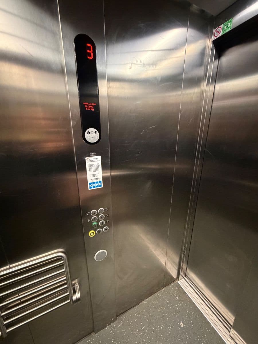 Prodej bytu 1+kk 37 m², Ukrajinská, Ostrava, Moravskoslezský kraj Prodej bytu 1+kk 37 m², Ukrajinská, Ostrava, Moravskoslezský kraj