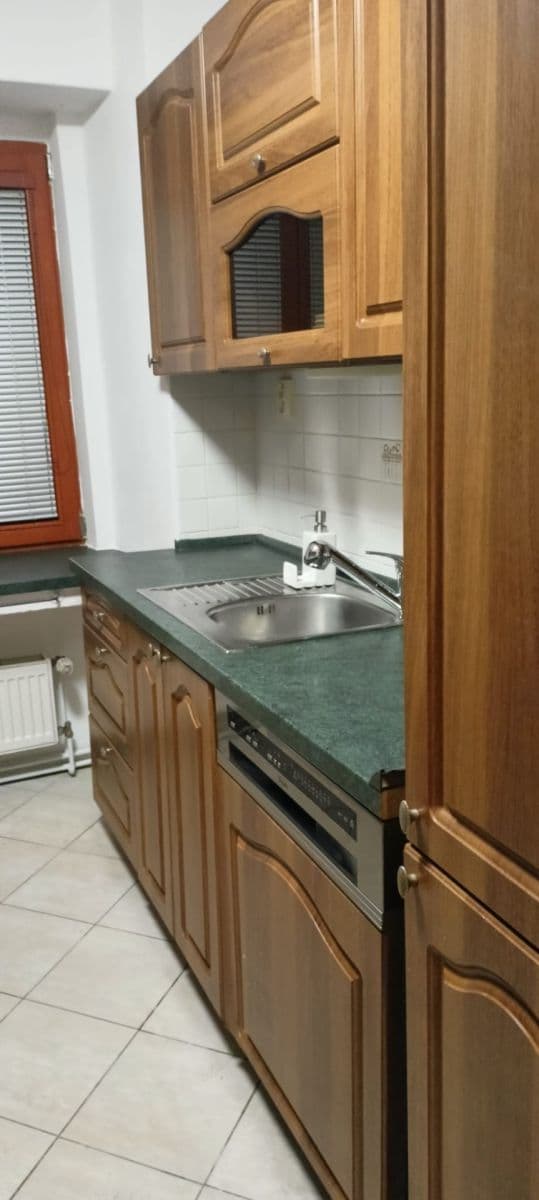 Pronájem domu 50 m², pozemek 490 m², Mikova, Praha, Praha Pronájem domu 50 m², pozemek 490 m², Mikova, Praha, Praha