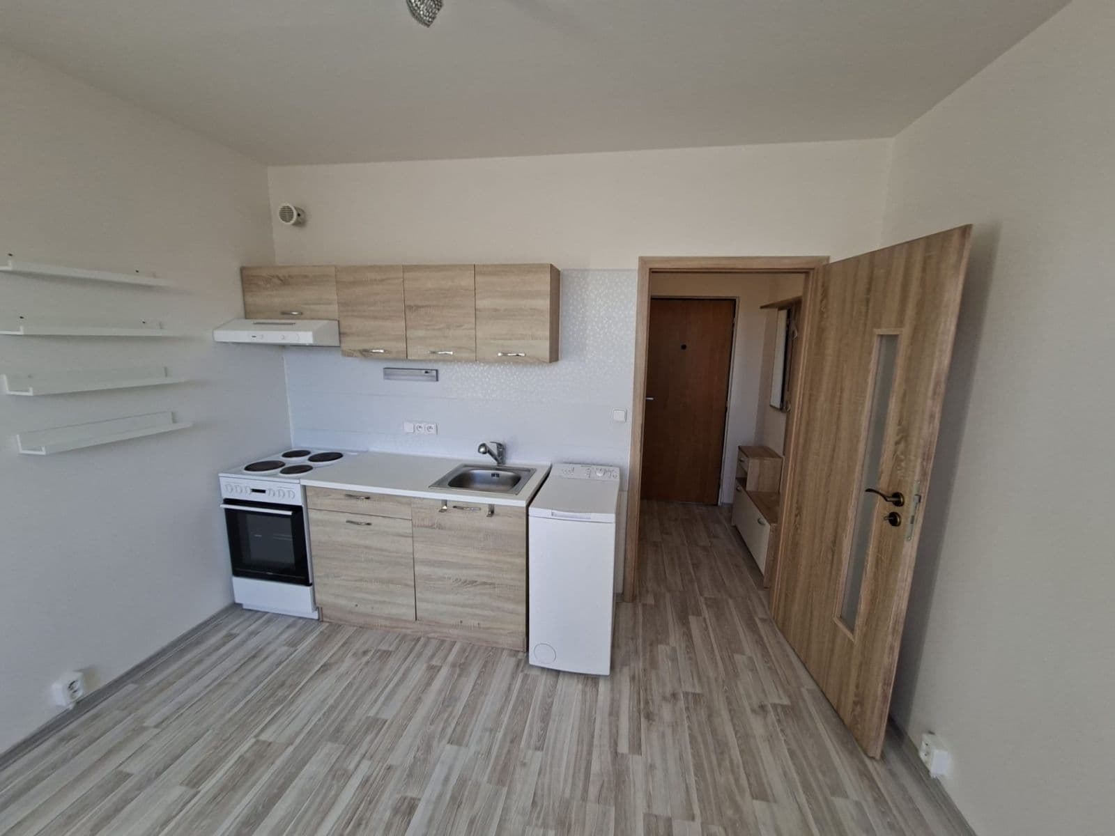 Pronájem bytu 1+kk 19 m², U Olivovny, Říčany, Středočeský kraj Pronájem bytu 1+kk 19 m², U Olivovny, Říčany, Středočeský kraj