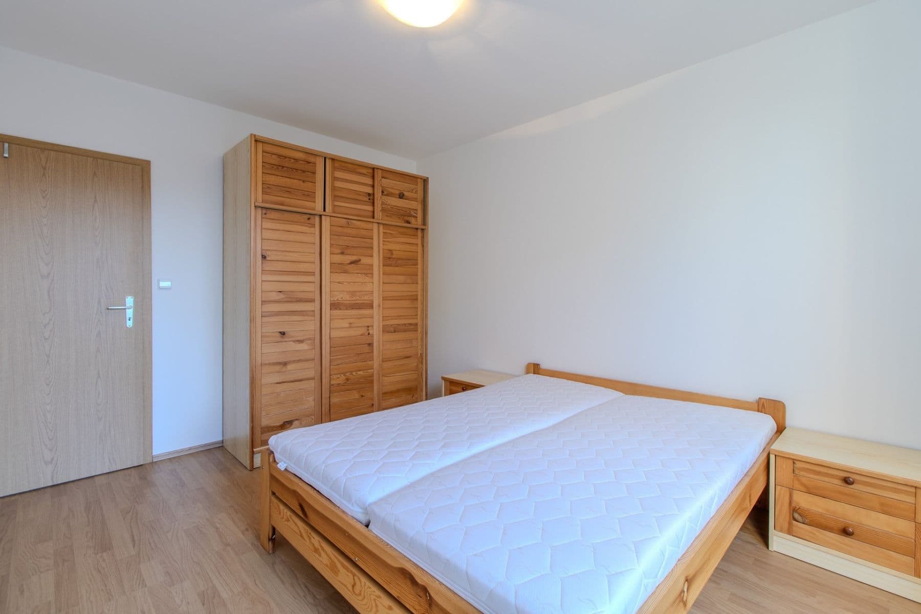 Pronájem bytu 2+kk 50 m², Nad Obcí, Nová Ves, Středočeský kraj Pronájem bytu 2+kk 50 m², Nad Obcí, Nová Ves, Středočeský kraj