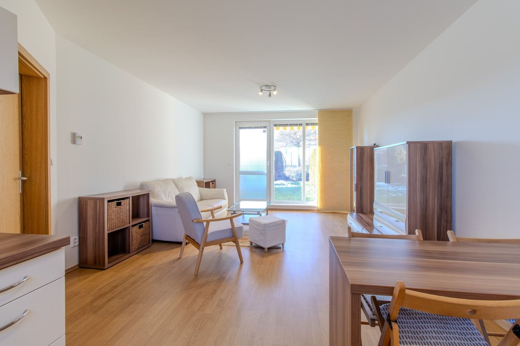 Pronájem bytu 2+kk 50 m², Nad Obcí, Nová Ves, Středočeský kraj Pronájem bytu 2+kk 50 m², Nad Obcí, Nová Ves, Středočeský kraj