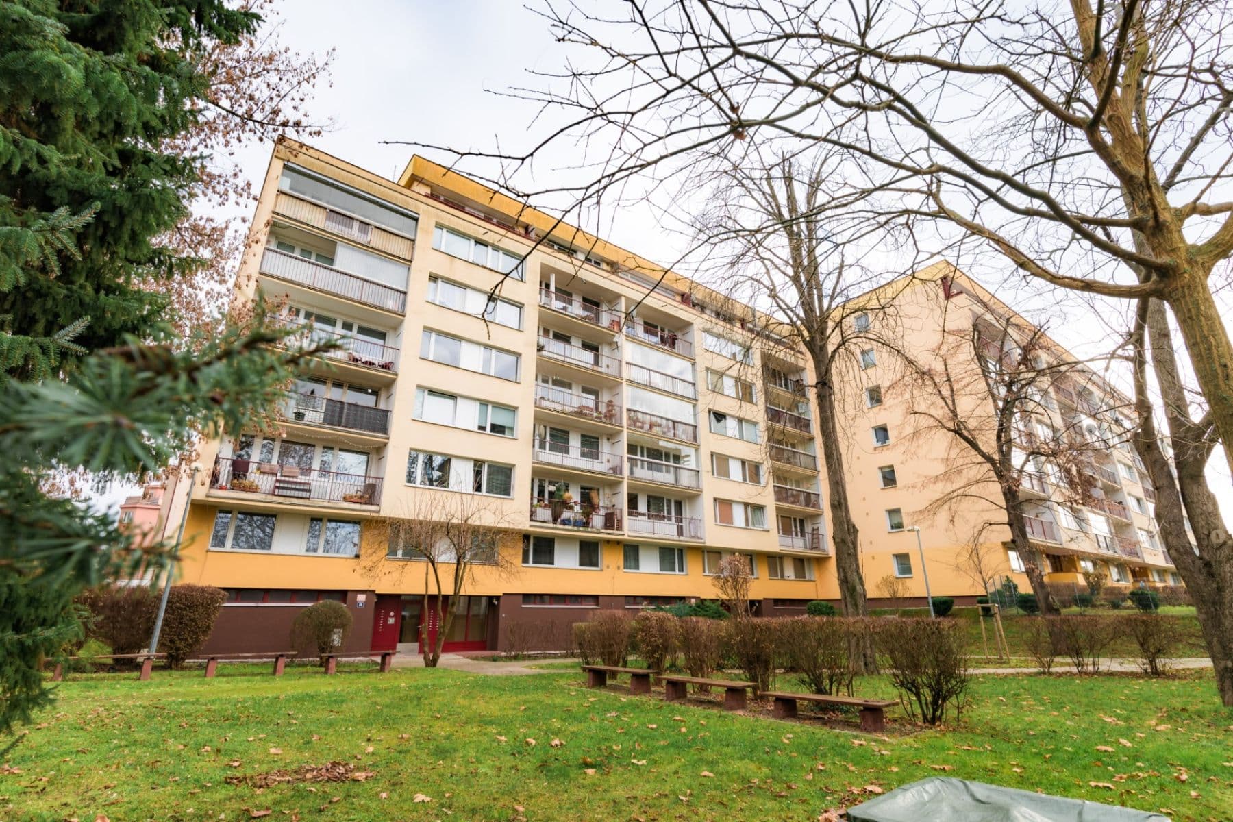 Prodej bytu 3+1 76 m², Na Vrších, Praha, Praha Prodej bytu 3+1 76 m², Na Vrších, Praha, Praha