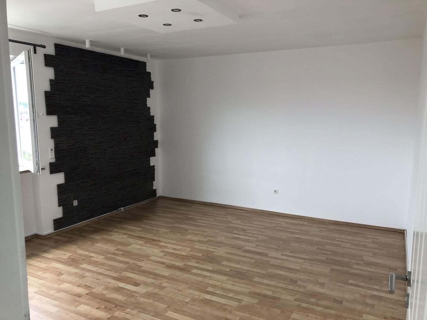 Prodej bytu 4+kk 89 m², Eschenweg 25, Landshut, Bavorsko Prodej bytu 4+kk 89 m², Eschenweg 25, Landshut, Bavorsko