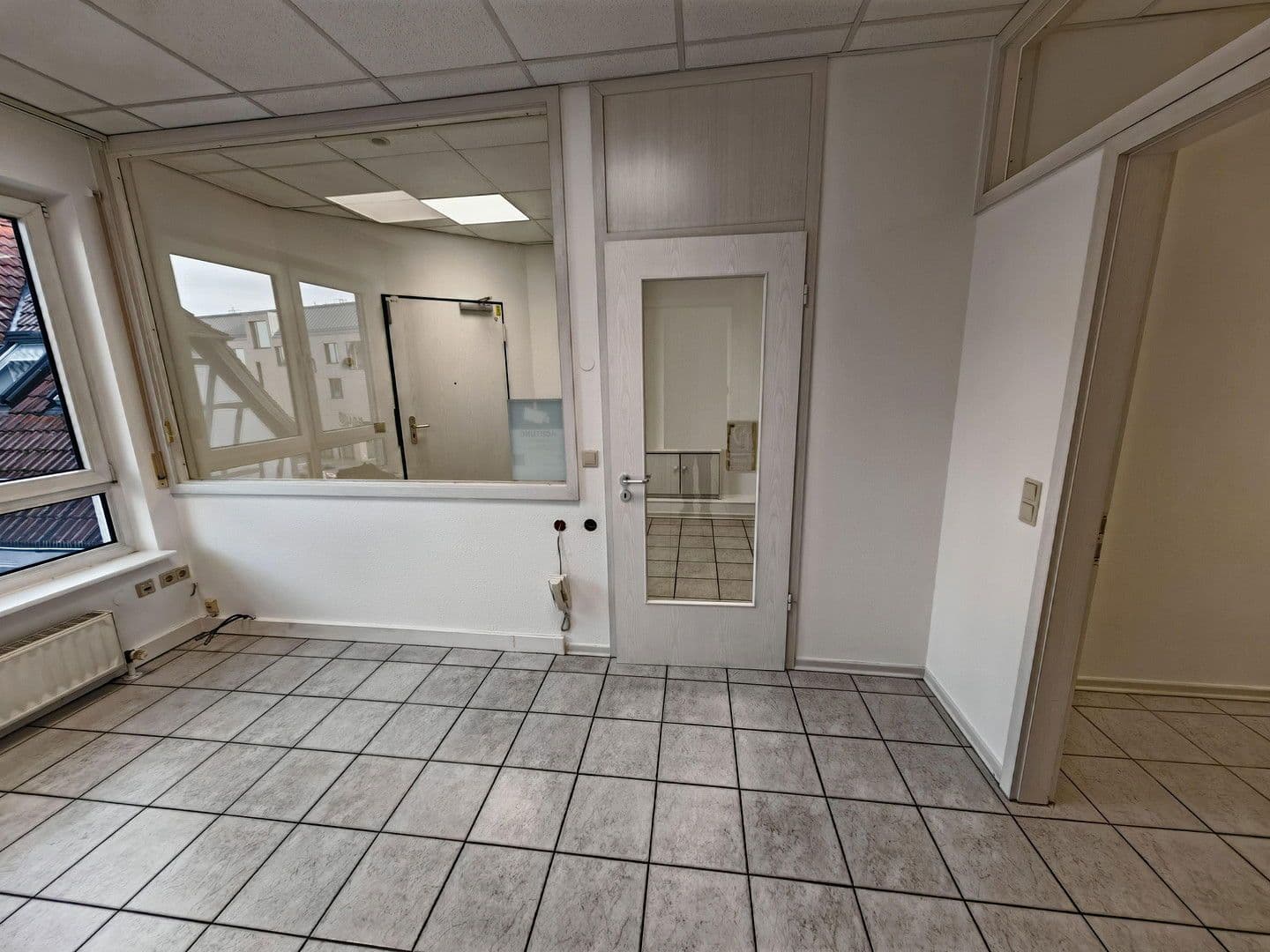 Pronájem kanceláře 71 m², Hauptstr. 47a, Bruchköbel, Hessen Pronájem kanceláře 71 m², Hauptstr. 47a, Bruchköbel, Hessen