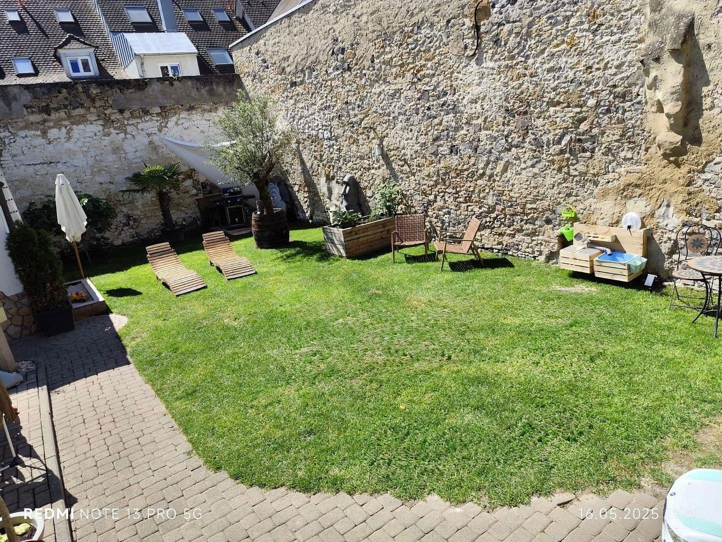 Prodej domu 224 m², pozemek 379 m², Breisach am Rhein, Bádensko-Württembersko Prodej domu 224 m², pozemek 379 m², Breisach am Rhein, Bádensko-Württembersko