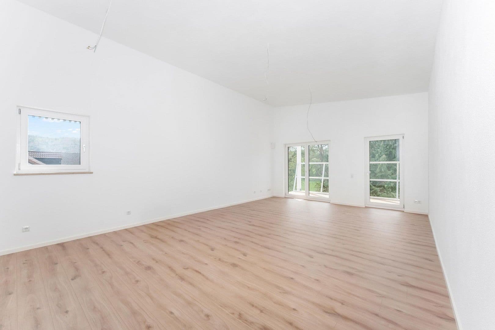 Pronájem domu 1.200 m², pozemek 2.000 m², Greding, Bavorsko Pronájem domu 1.200 m², pozemek 2.000 m², Greding, Bavorsko