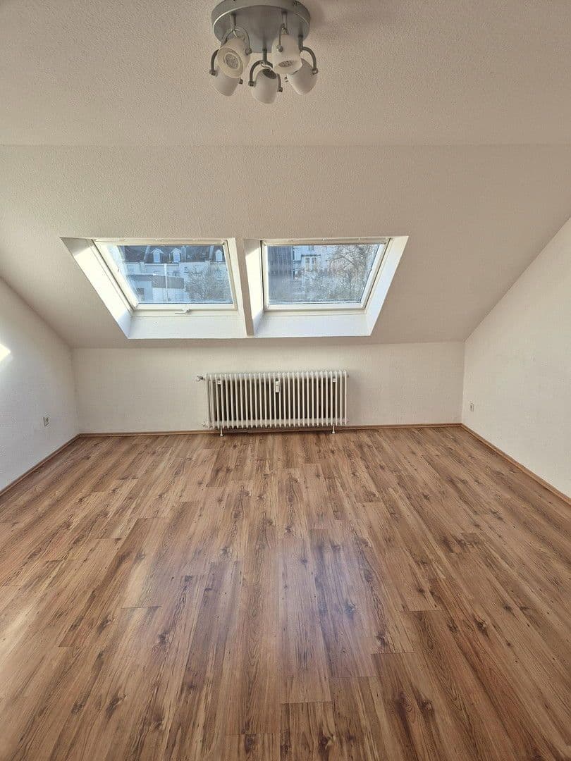 Pronájem bytu 3+1 69 m², Preußenstr 14, Wuppertal, Severní Porýní-Vestfálsko Pronájem bytu 3+1 69 m², Preußenstr 14, Wuppertal, Severní Porýní-Vestfálsko