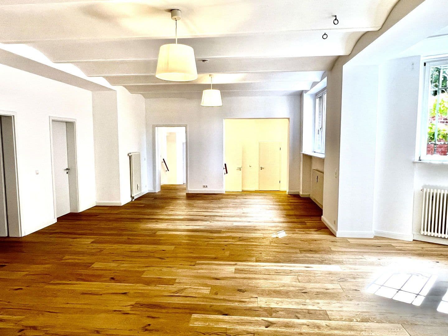 Prodej bytu 6+1 219 m², Berlin, Berlín Prodej bytu 6+1 219 m², Berlin, Berlín