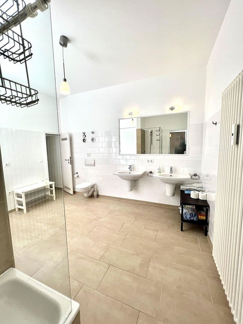 Prodej bytu 6+1 219 m², Berlin, Berlín Prodej bytu 6+1 219 m², Berlin, Berlín