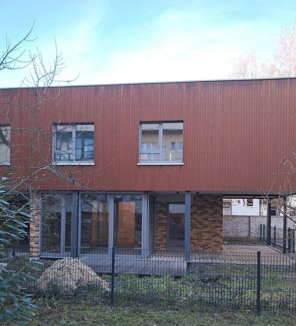 Prodej bytu 3+1 115 m², Halle, Sasko-Anhaltsko Prodej bytu 3+1 115 m², Halle, Sasko-Anhaltsko