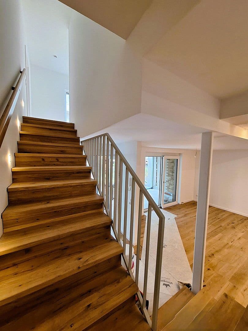 Prodej bytu 3+1 115 m², Halle, Sasko-Anhaltsko Prodej bytu 3+1 115 m², Halle, Sasko-Anhaltsko