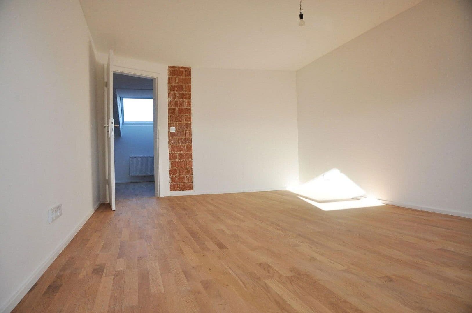 Prodej bytu 4+1 111 m², Milbertshofen - München, Bavorsko Prodej bytu 4+1 111 m², Milbertshofen - München, Bavorsko