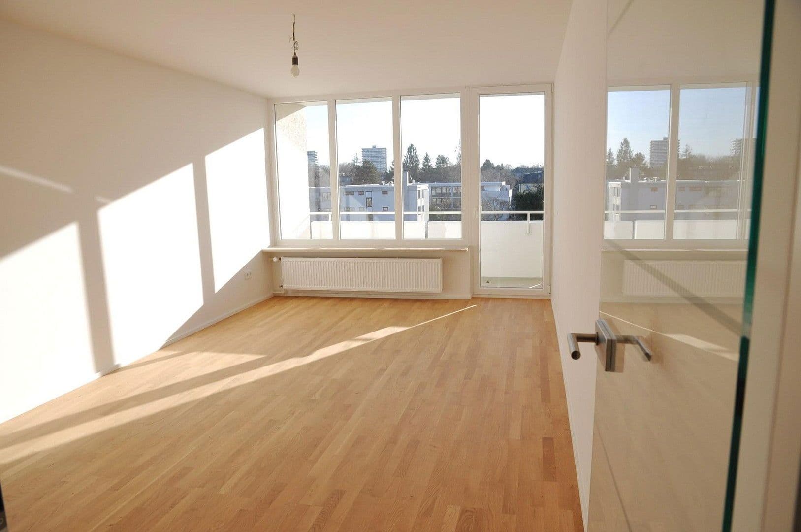 Prodej bytu 4+1 111 m², Milbertshofen - München, Bavorsko Prodej bytu 4+1 111 m², Milbertshofen - München, Bavorsko