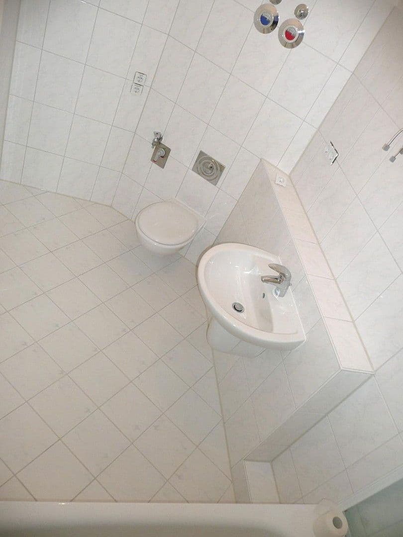 Prodej domu 1.485 m², Berlin, Berlín Prodej domu 1.485 m², Berlin, Berlín