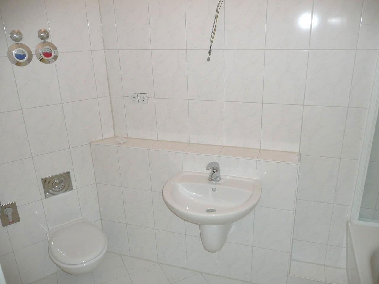 Prodej domu 1.485 m², Berlin, Berlín Prodej domu 1.485 m², Berlin, Berlín