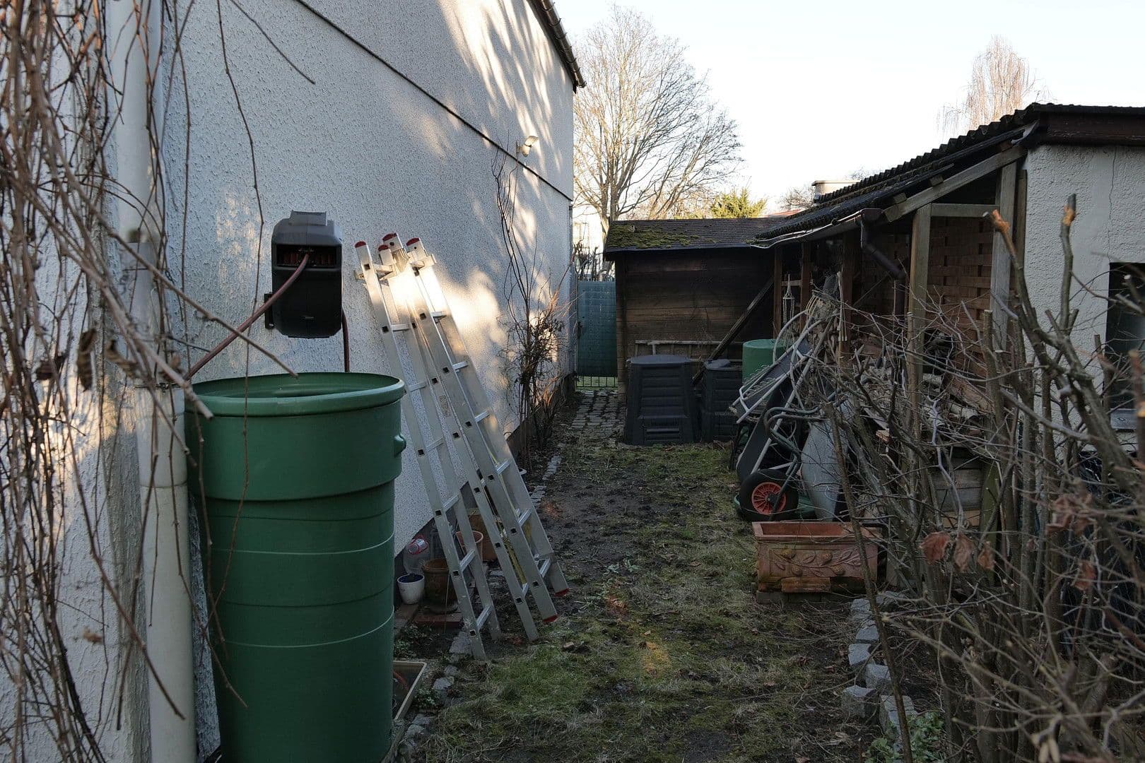 Prodej domu 120 m², pozemek 341 m², Krokusstraße 14, Berlin-Rudow, Berlín Prodej domu 120 m², pozemek 341 m², Krokusstraße 14, Berlin-Rudow, Berlín