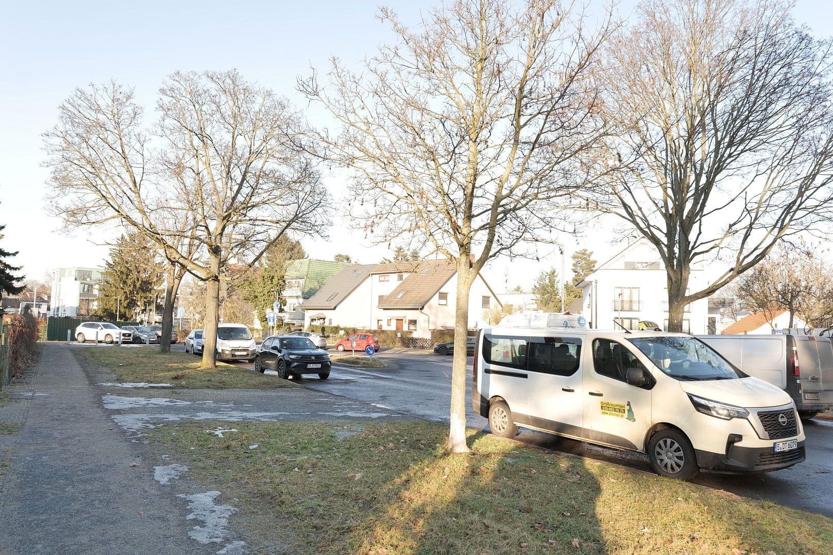 Prodej domu 120 m², pozemek 341 m², Krokusstraße 14, Berlin-Rudow, Berlín Prodej domu 120 m², pozemek 341 m², Krokusstraße 14, Berlin-Rudow, Berlín