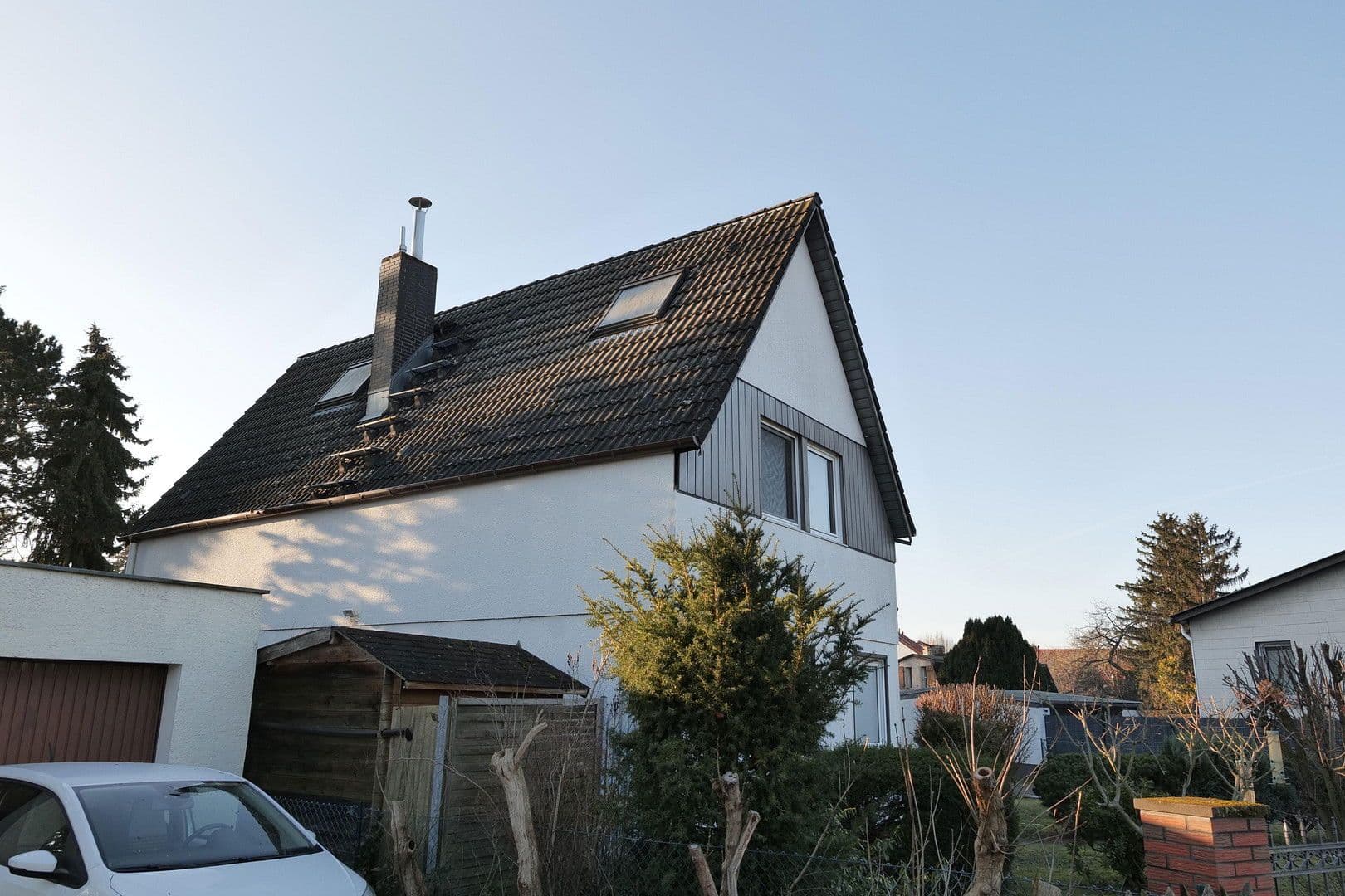 Prodej domu 120 m², pozemek 341 m², Krokusstraße 14, Berlin-Rudow, Berlín Prodej domu 120 m², pozemek 341 m², Krokusstraße 14, Berlin-Rudow, Berlín