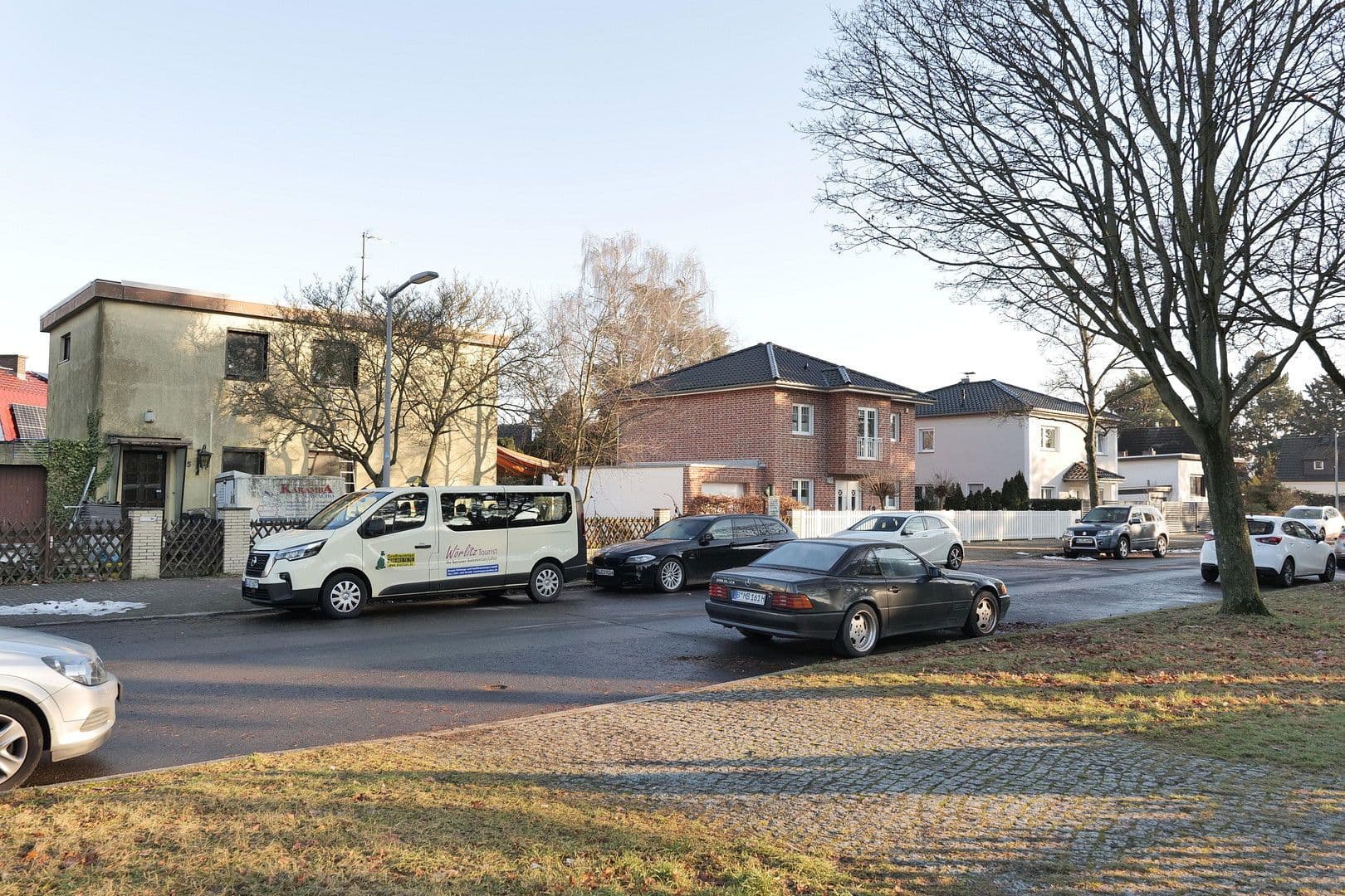 Prodej domu 120 m², pozemek 341 m², Krokusstraße 14, Berlin-Rudow, Berlín Prodej domu 120 m², pozemek 341 m², Krokusstraße 14, Berlin-Rudow, Berlín